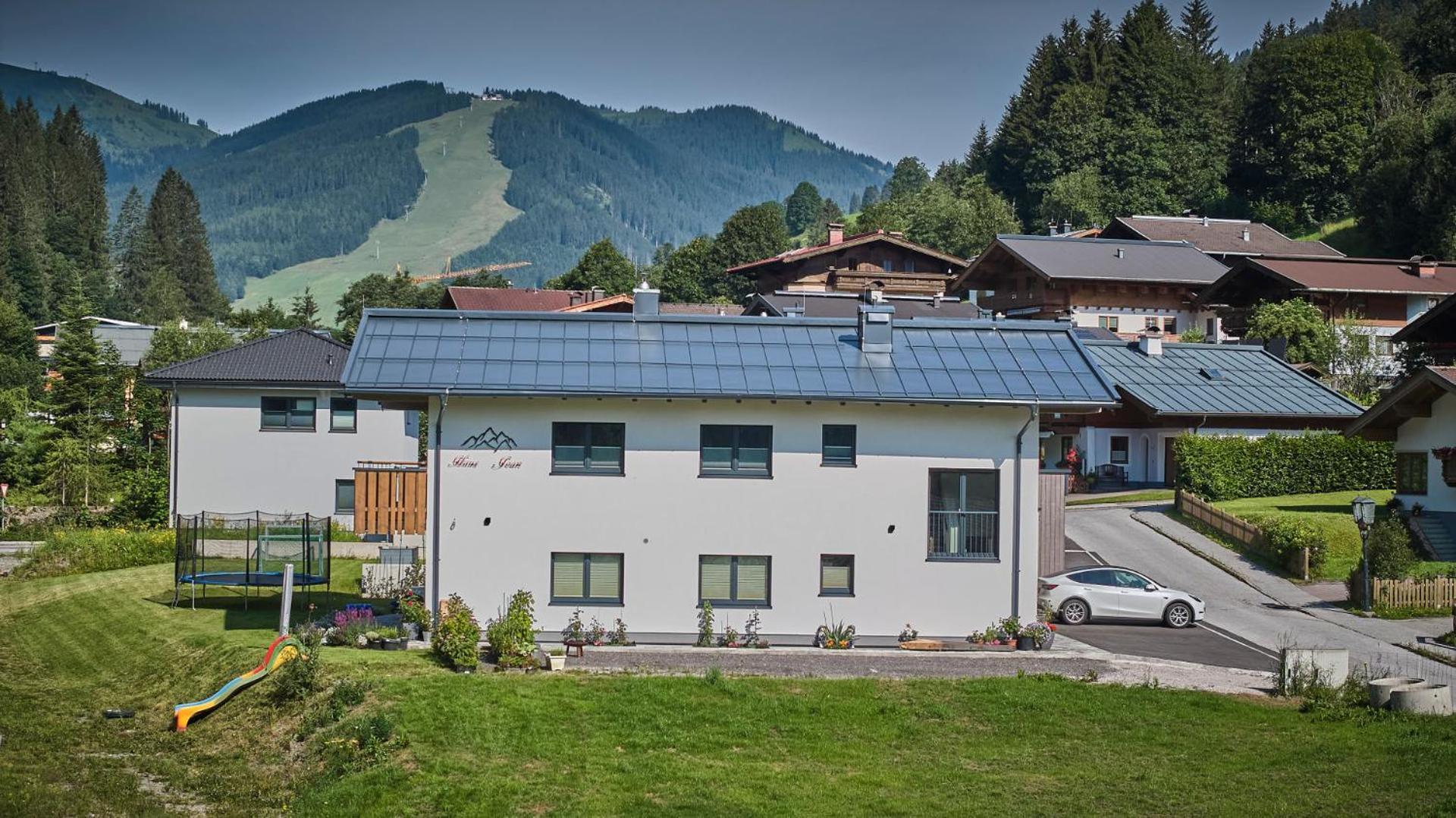 Haus Joan - Apartments Saalbach-Hinterglemm Exterior photo